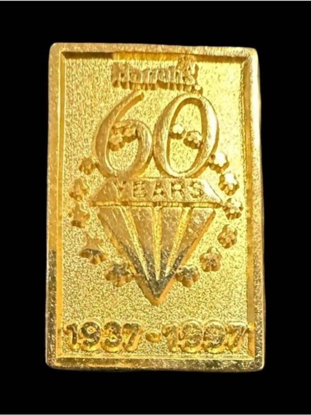 Harrahs Casino 60th Anniversary Gold-Toned Pin 1937-1997 Collectible